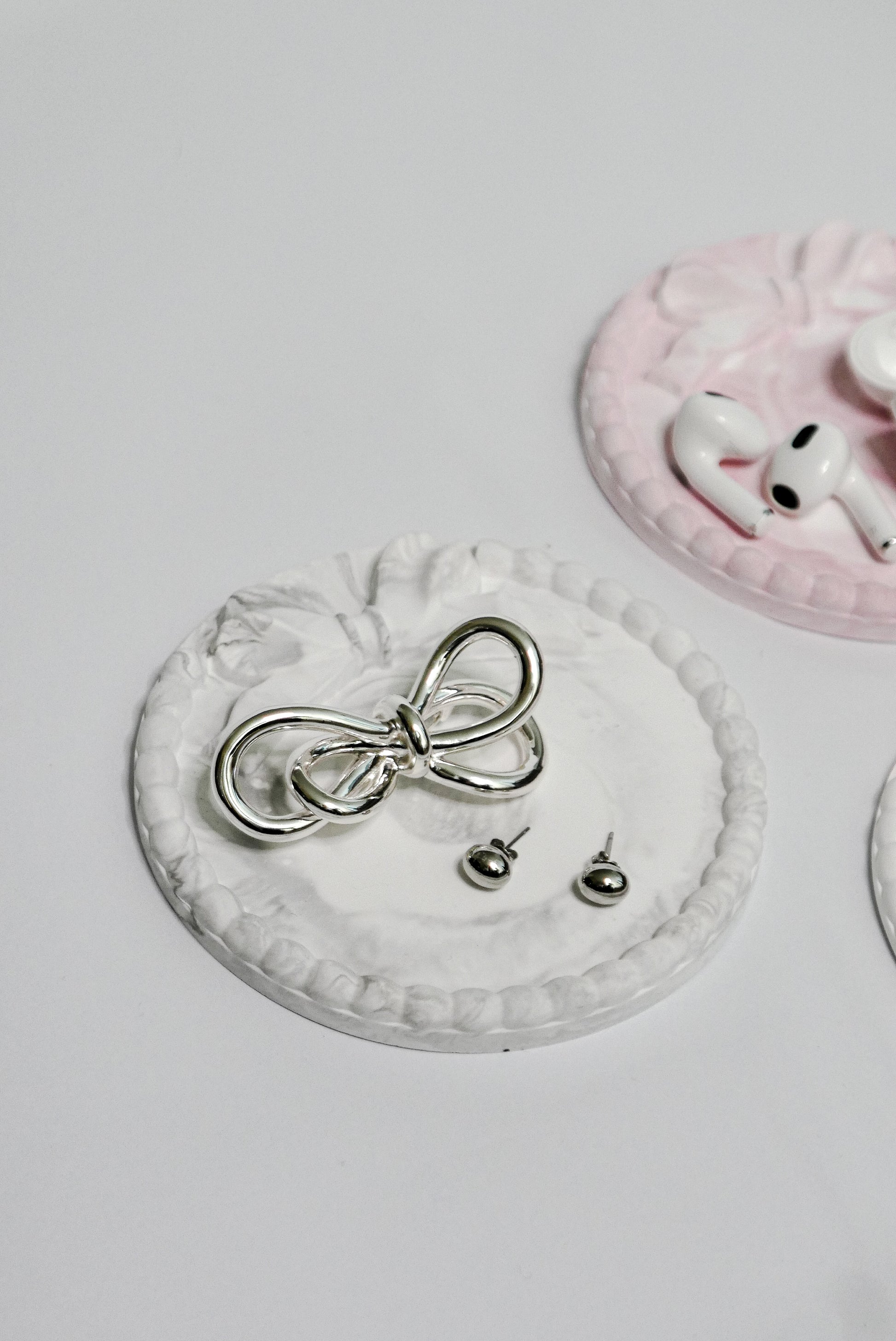Round Bow Trinket Tray